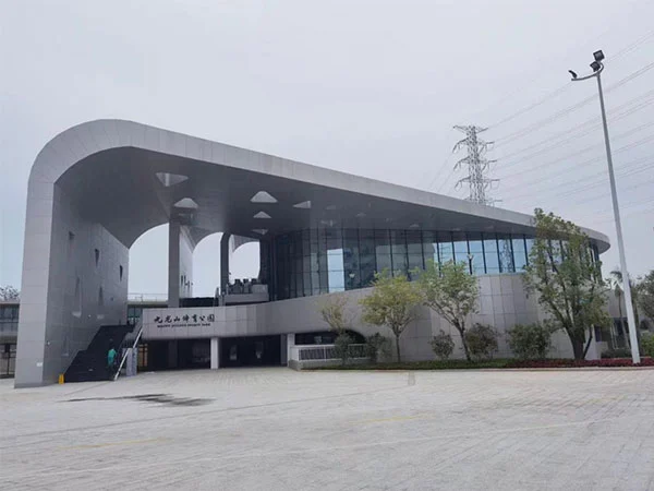 Buleway ehitusbasseini projekt: Shenzhen Longhua Guanlani spordikeskus